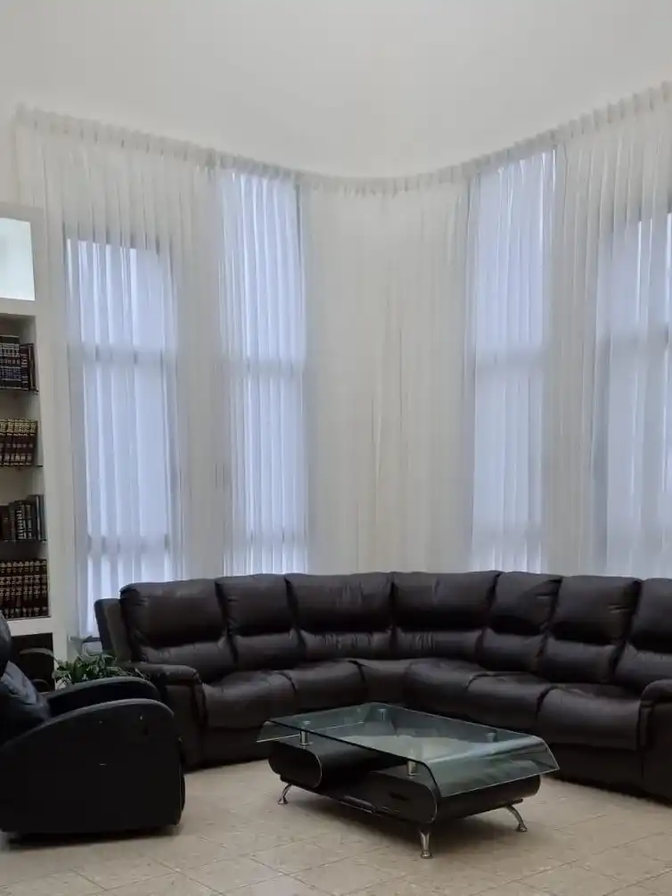 תפירת ווילונות לסלון