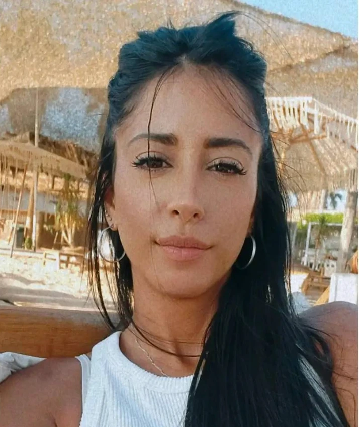 קצת עליי || נוי