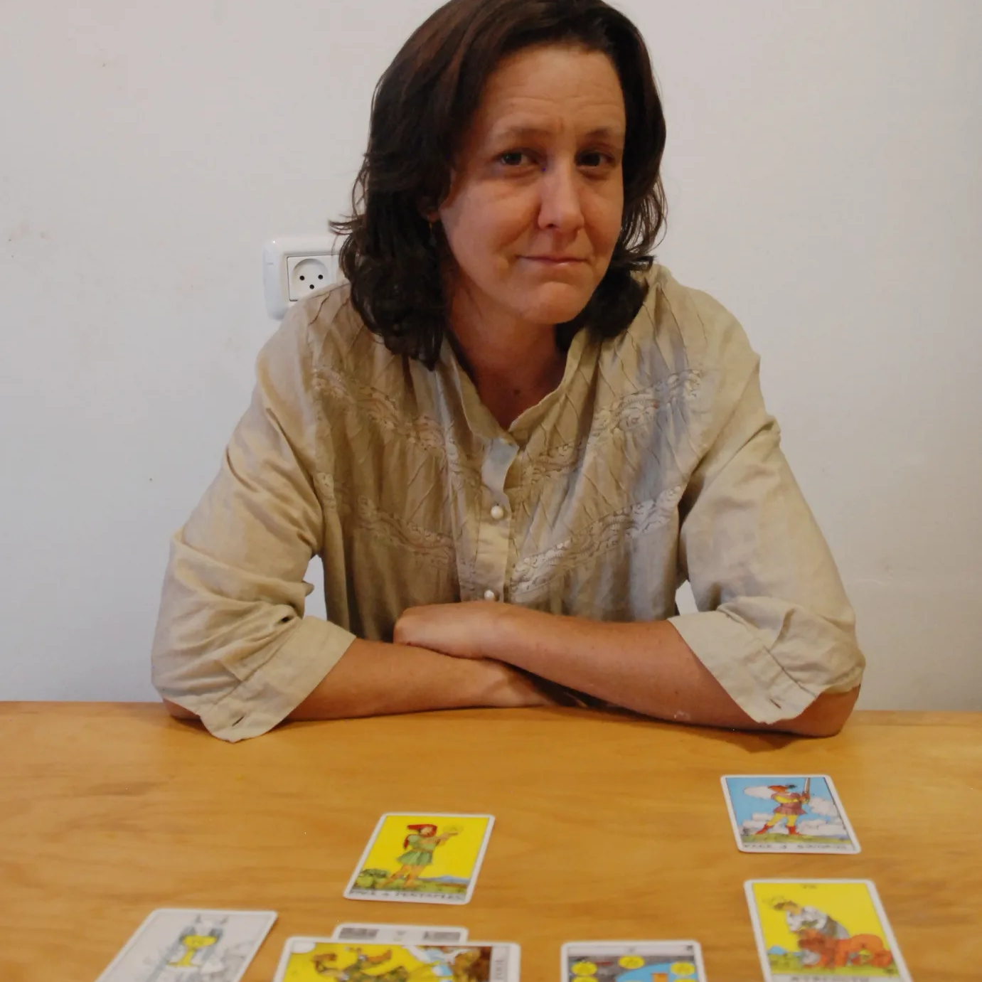 קצת עליי || לירז קריאה בטארוט וטיפול אנרגטי