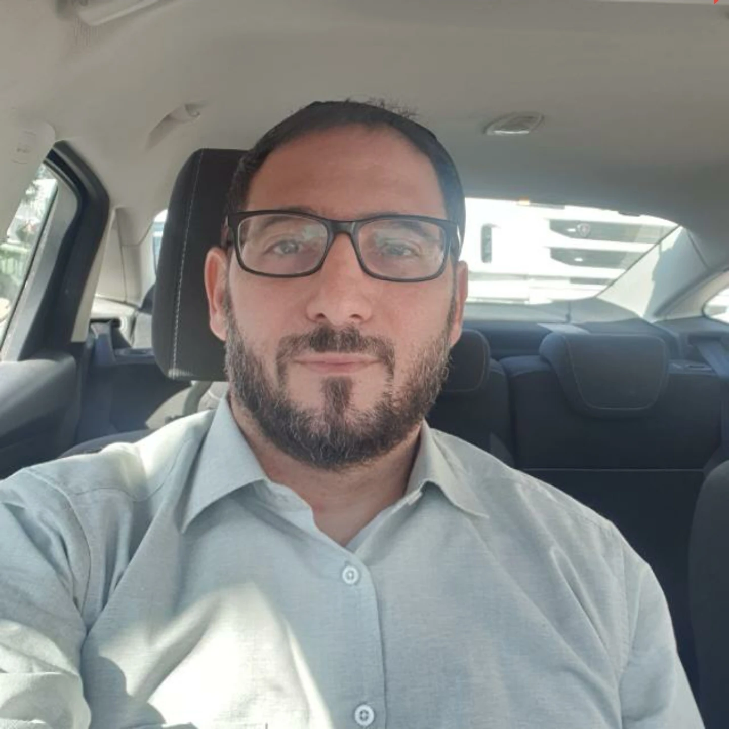 נעים להכיר!