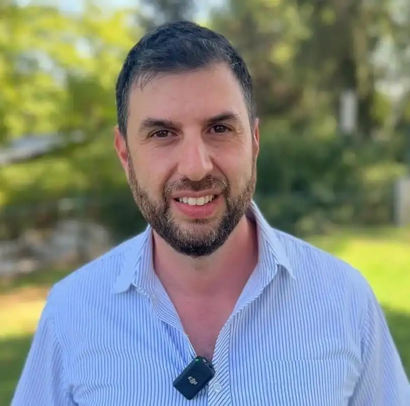 קצת עליי || מאמן התבגרות על פחד קהל