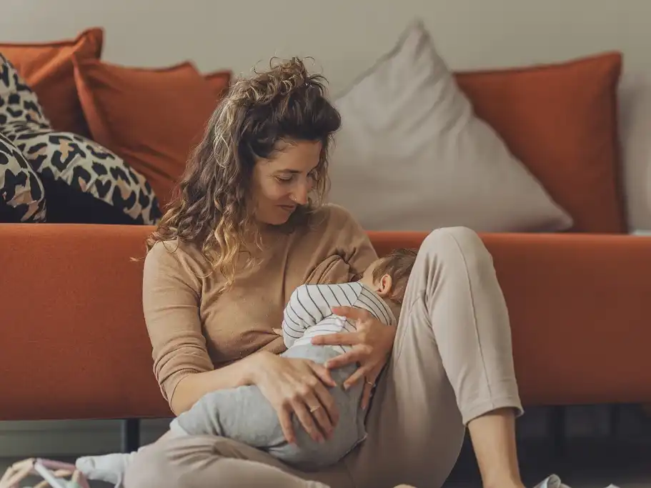 טיפול רגשי לנשים אחרי לידה – פוטותרפיה בגישה סומטית