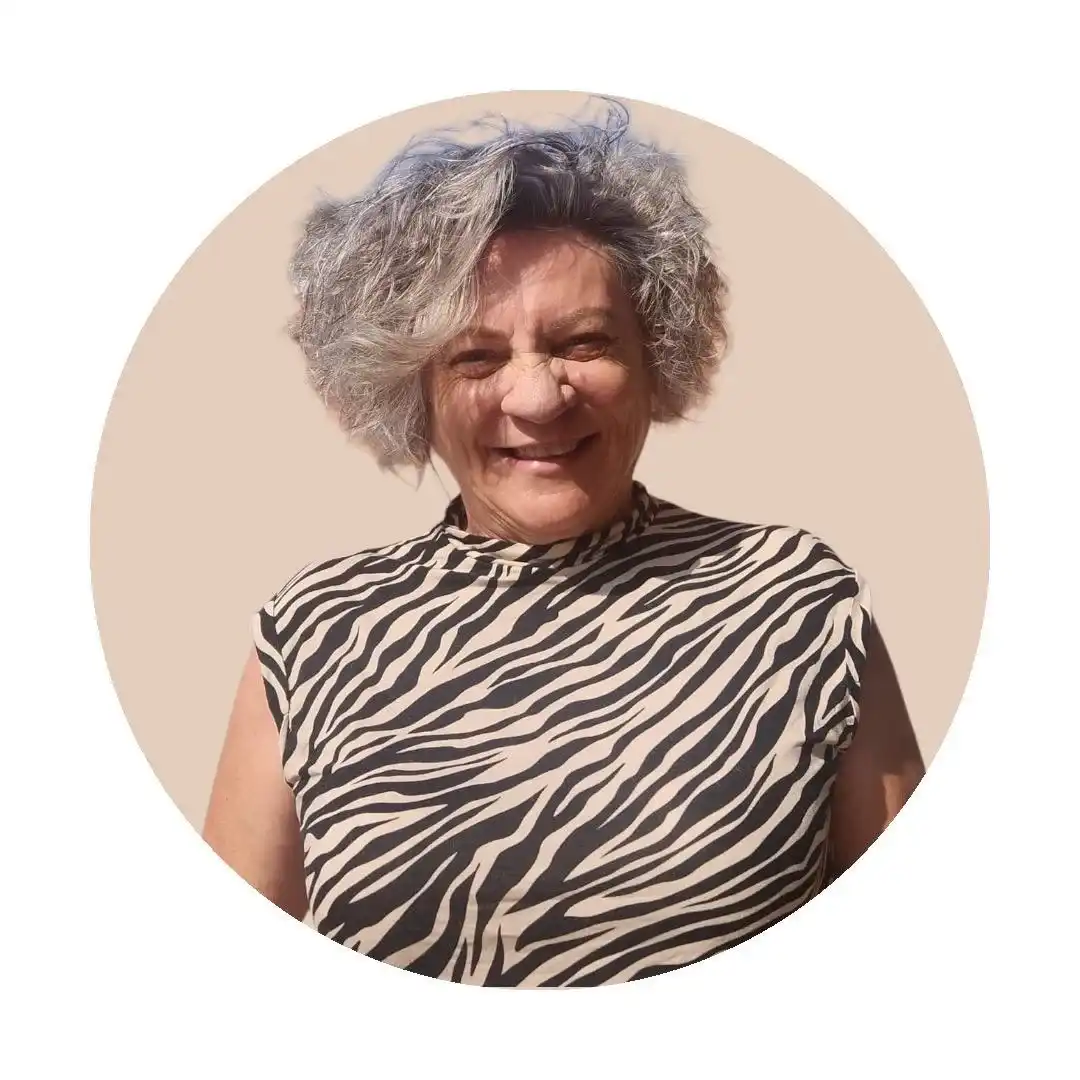 קצת עליי || סלינה