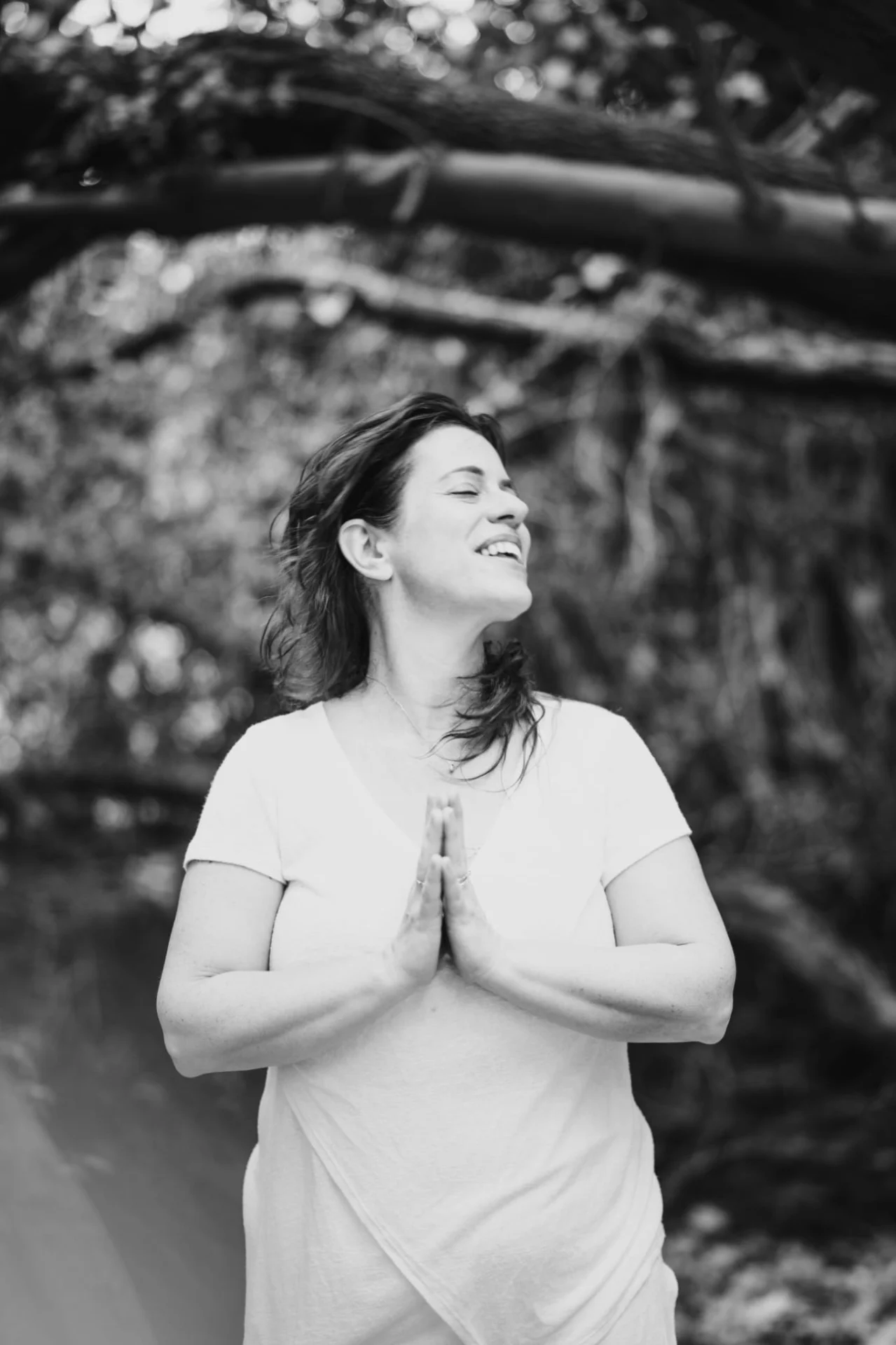 קצת עליי || שירה דרומי - יוגה רכה וקונדליני רכה . טיפולי גוף - נפש -רוח