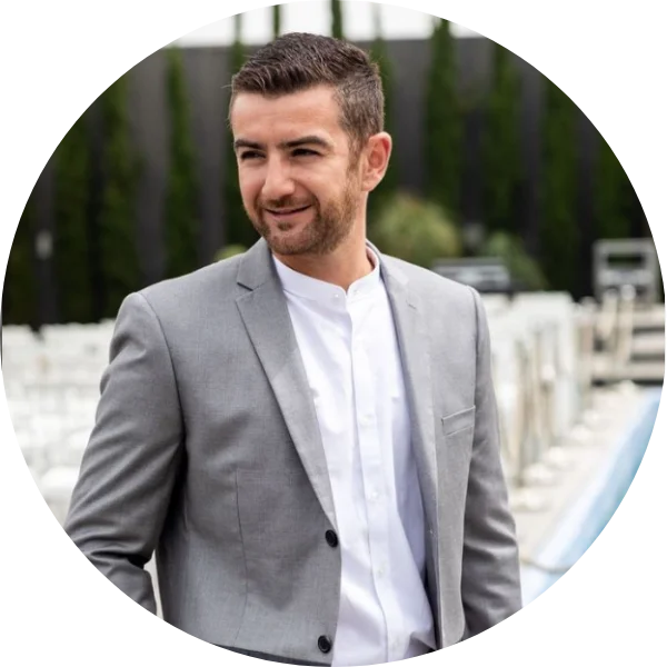 קצת עליי || רוס שניאורסון - מנהל אירועים פרטי