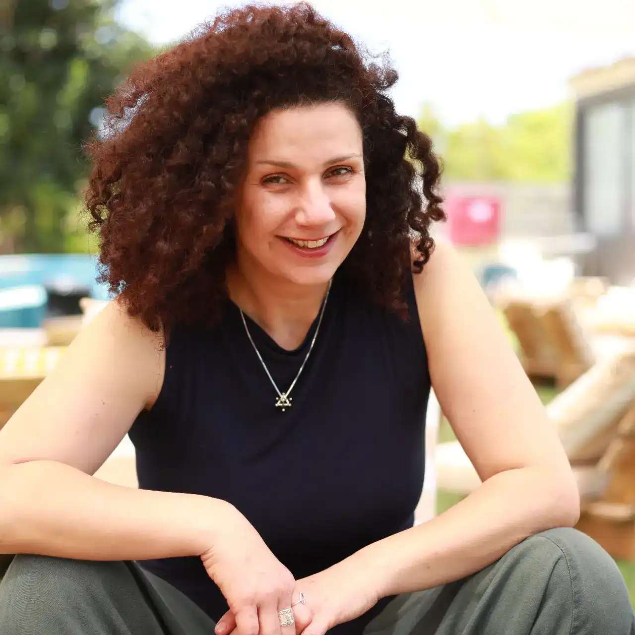 קצת עליי || מירב ברוק