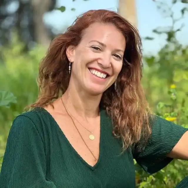 קצת עליי || גיתית קון