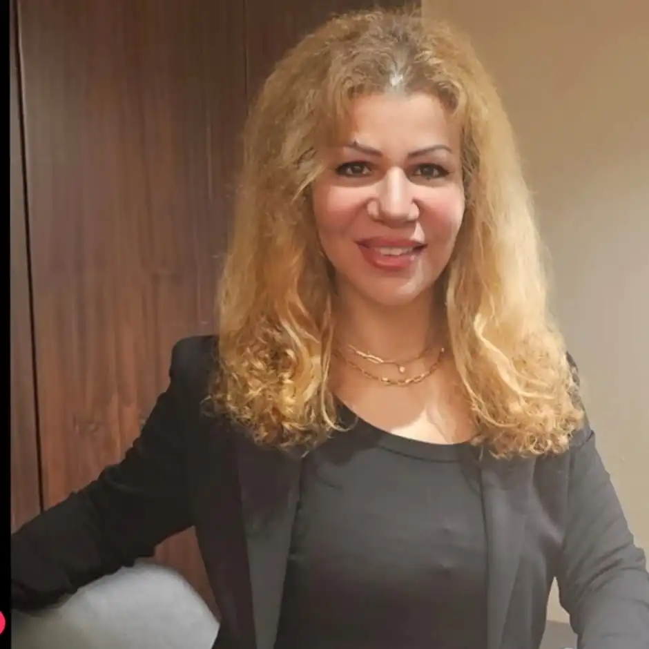 קצת עליי || ליאת נועה מוזס - יועצת זוגית, קואוצ'רית, מגשרת ומפתחת שיטת Mental Therapy & Healing (MTH) לאנשים רגישים מאוד, עובדת בשיטת טיפול אינטגרטיבית, המכילה מגוון שיטות ולכן כל לקוח, מקבל תוכנית טיפול המתאימה ומדוייקת ספציפית עבורו.