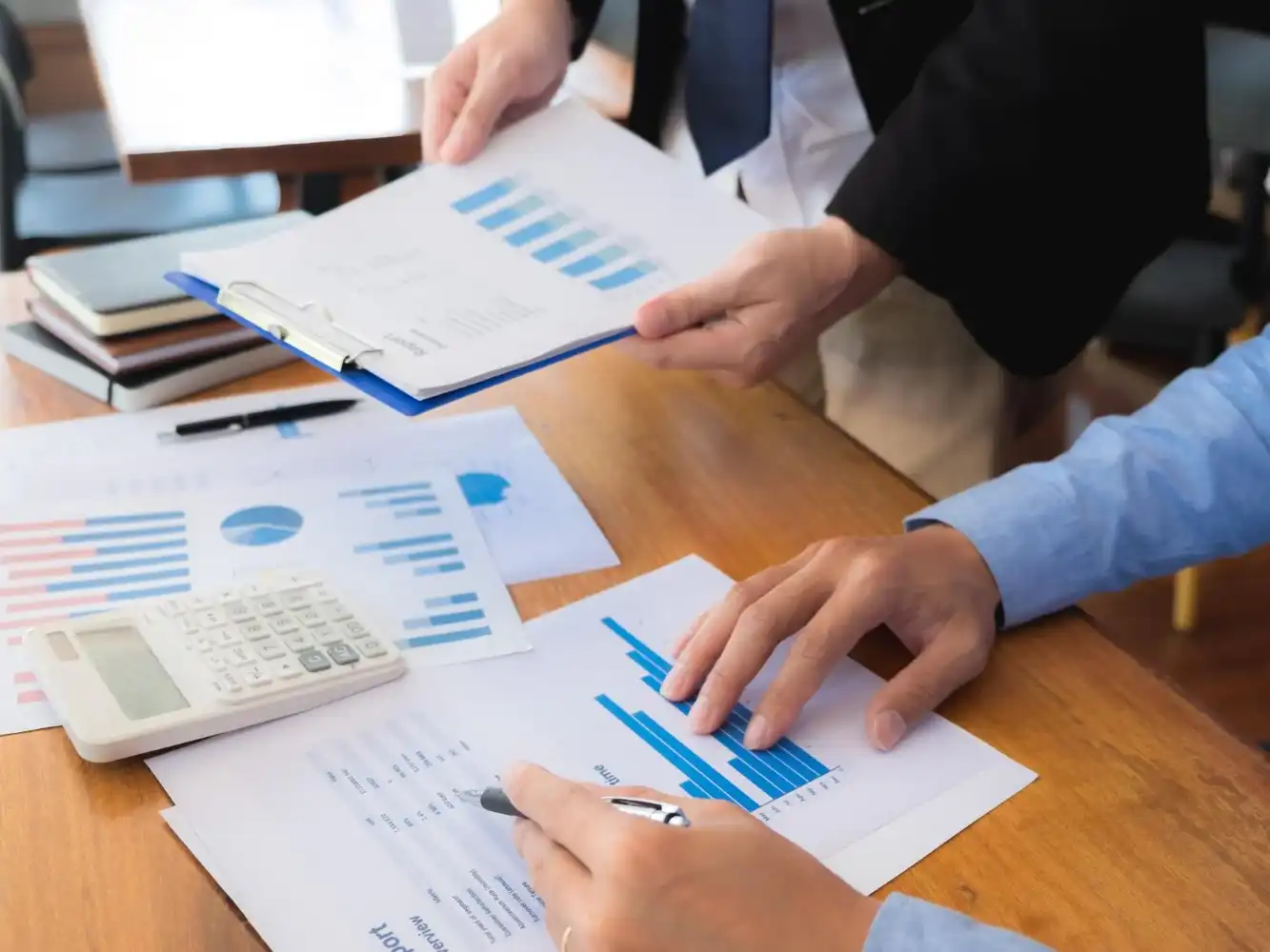 הזמן לקחת את הכסף שלכם צעד קדימה