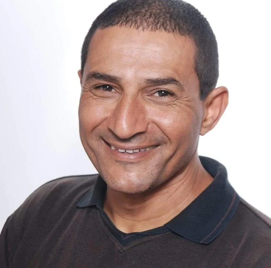 קצת עליי || אייל עוזרי - ריקודי עם, טיולים ונדל"ן