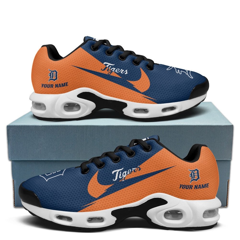 Detroit Tigers Personalized Name Team Logo Wings Of God Pattern Shoes Air Cushion Sneakers Image