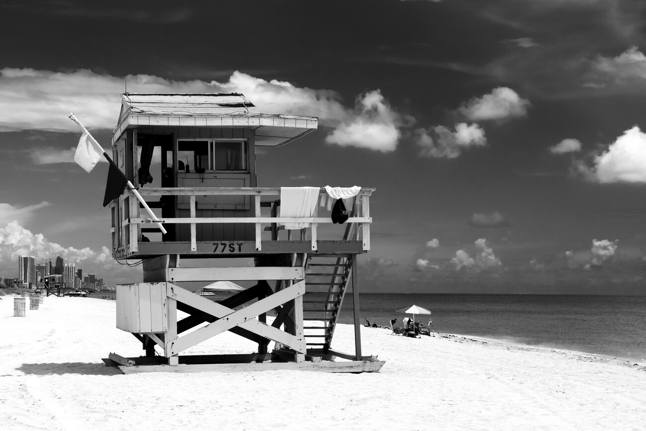 18,611 Lifeguard Stock Photos, High-Res Pictures, and Images - Getty Images