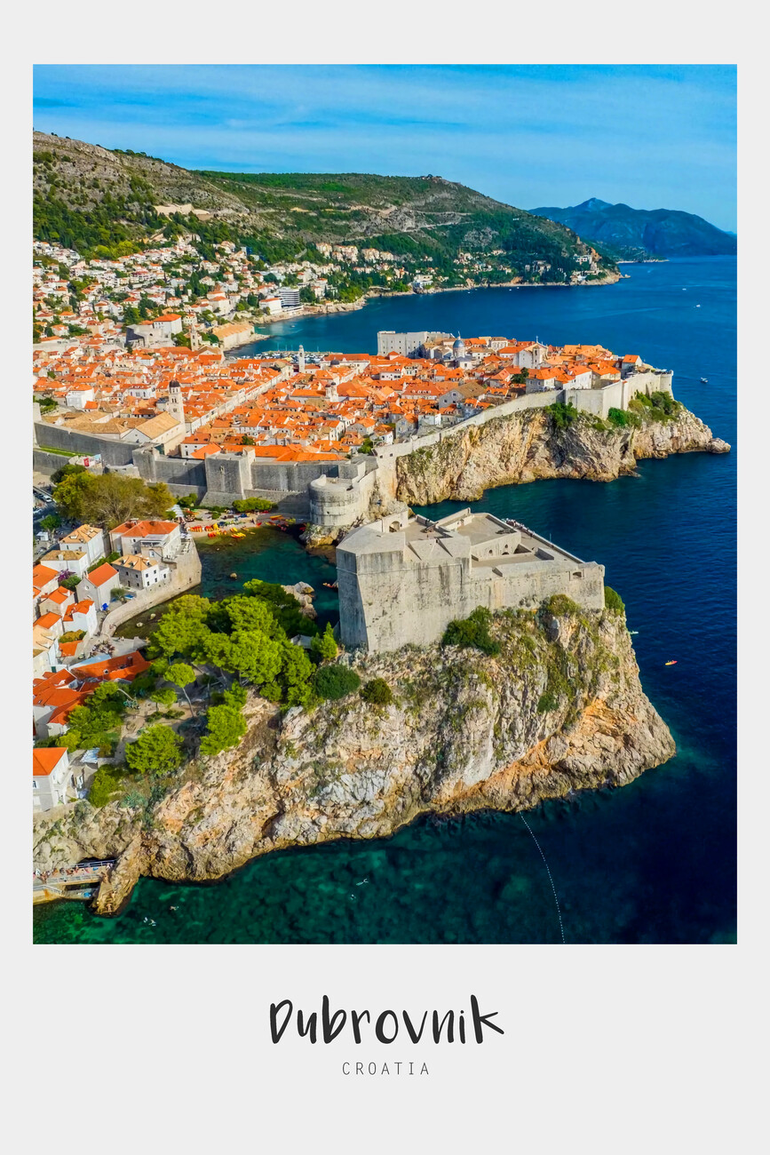 M v szeti fot z s Dubrovnik CROATIA Pearl in steep cliffs and ancient walls