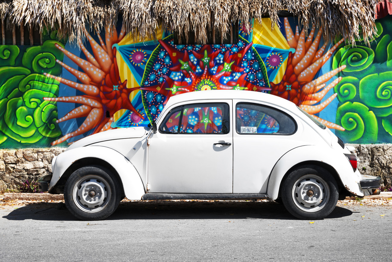 White VW Beetle Car in Cancun, Poster, Kunstdrucke, Fototapeten