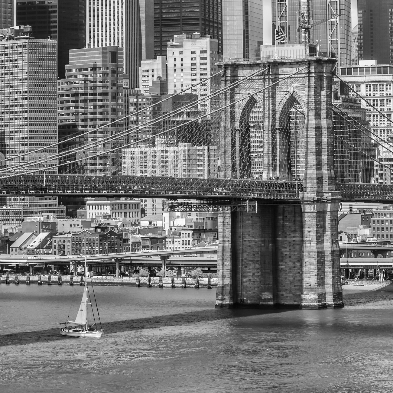 brooklyn bridge black and white