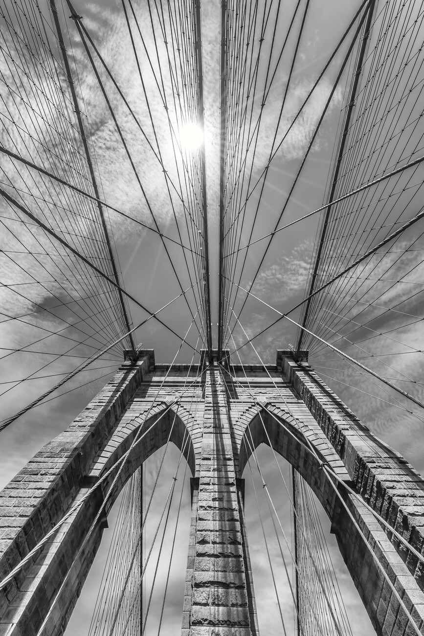 brooklyn bridge black and white