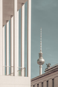 Umetniška fotografija BERLIN Television Tower & Museum Island | urban vintage style