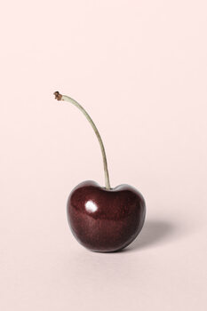 Художествена фотография Single cherry