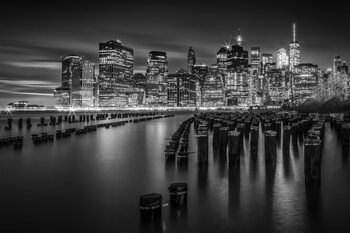 Fotografie Manhattan Skyline at Sunset | Monochrome