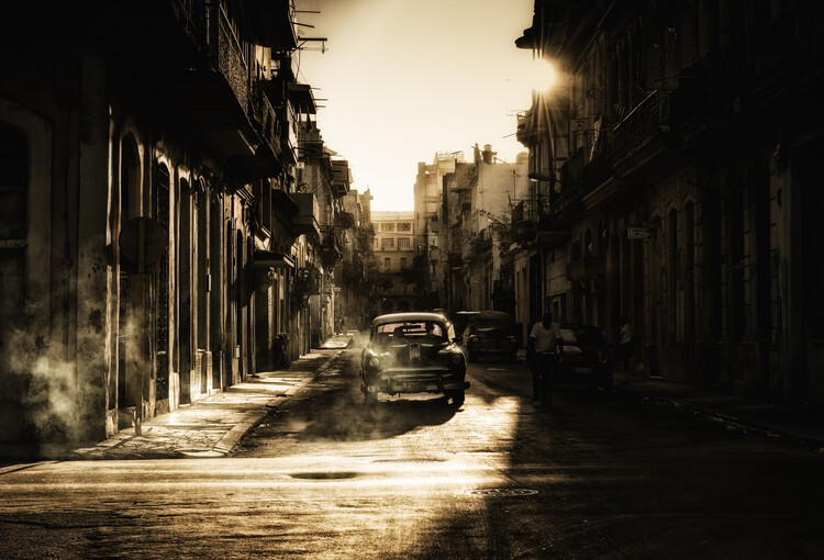 Canvas Print Mystic morning in Havana...