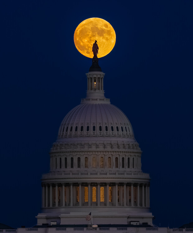 Art Photography Moon Rise at Washington Capital