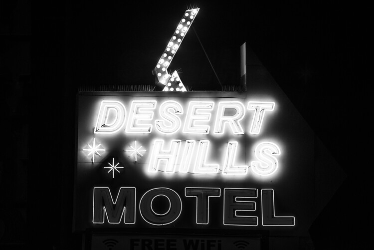 Photographie artistique Black Nevada - Vegas Desert Hills Motel