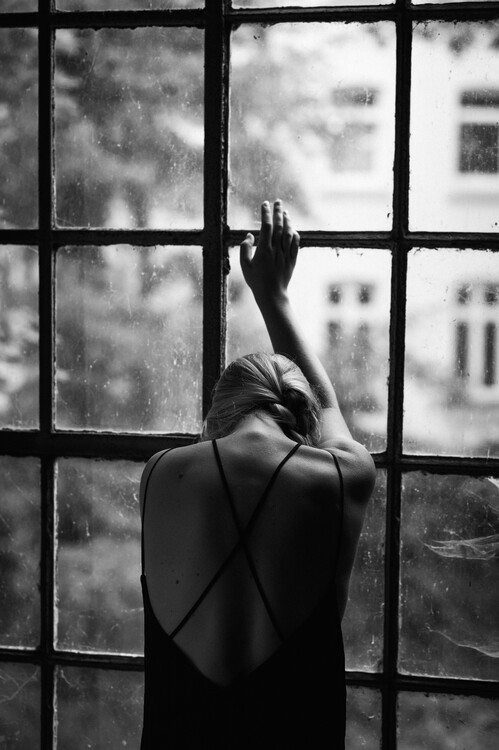 Art Photography Kyra at the window