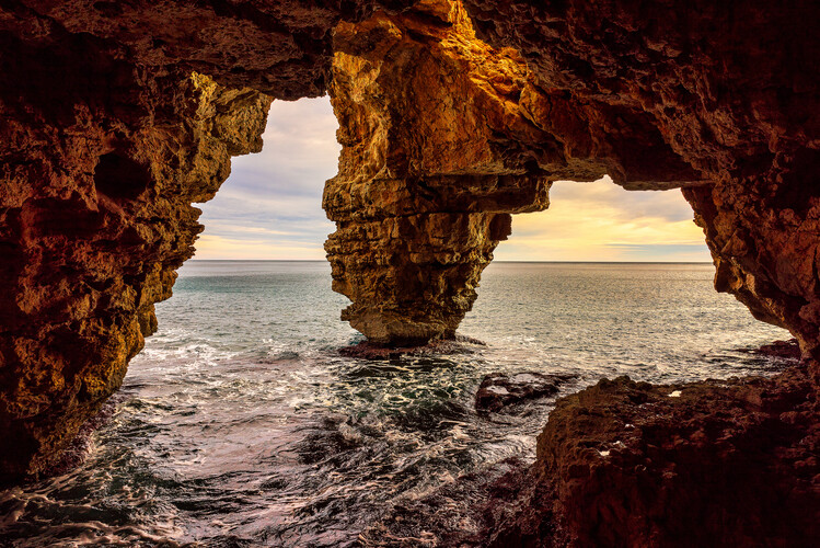 Arte Fotográfica A cave by the sea