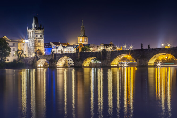Umělecká fotografie Gorgeous Impression of Charles Bridge in Prague
