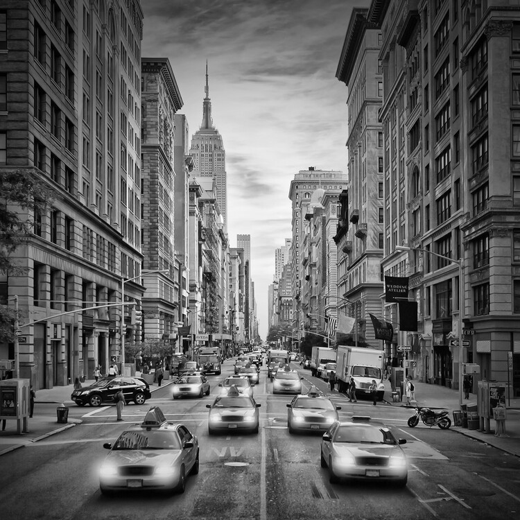 Umělecká fotografie NEW YORK CITY Fifth Avenue Traffic | Monochrome