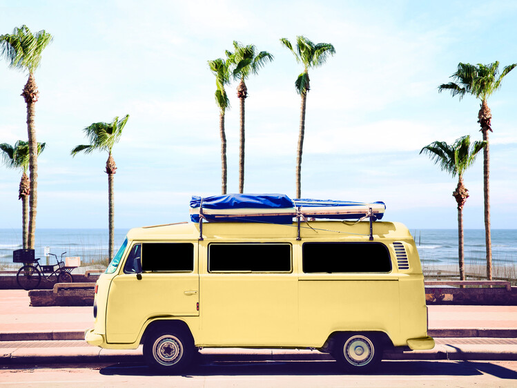 Umělecká fotografie Surfer's Yellow Van