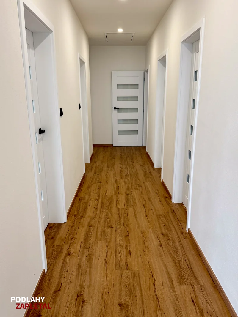 Interiérové a vchodové dveře