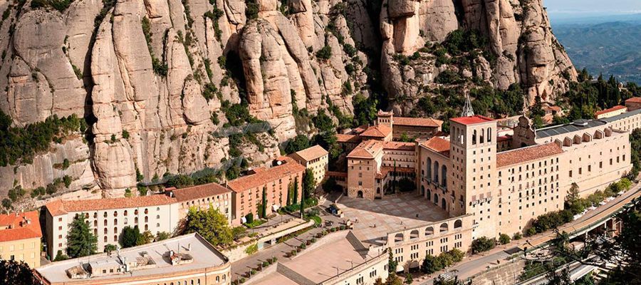 Excursión a Montserrat con tren cremallera