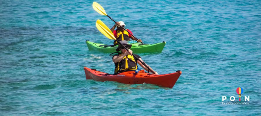 Kayak en Playa Santiago Kayak en Playa Santiago