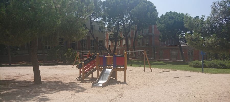 Zona infantil Puerta Ángel Caído - Parque de El Retiro