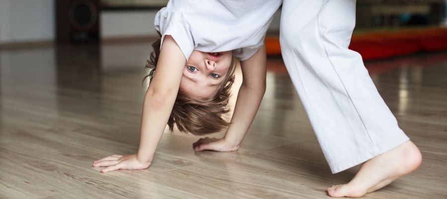 Escuela de Capoeira Mucumbé