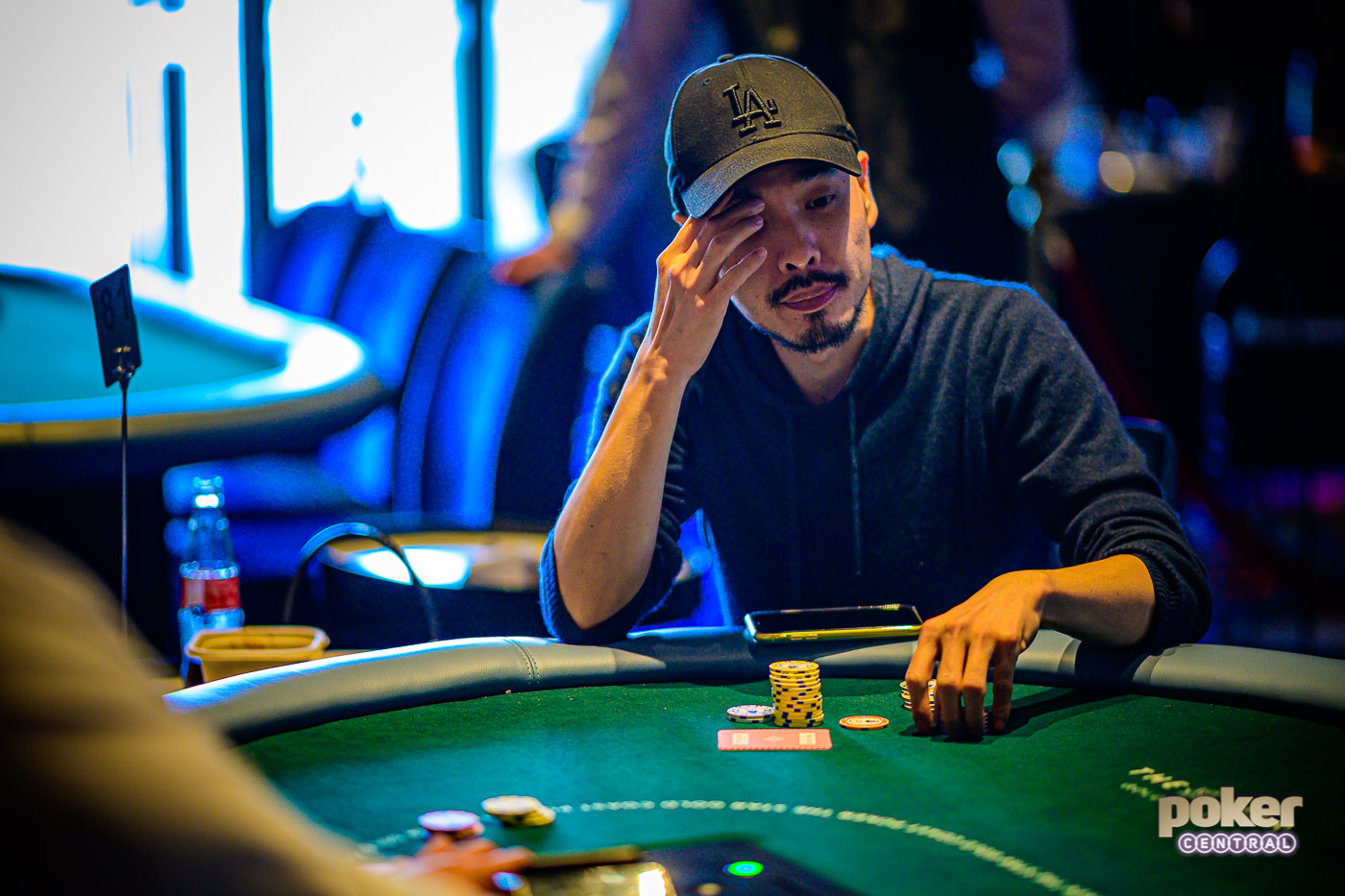 Chino Rheem Eliminated In 7th Place Au 21 500 Poker Central