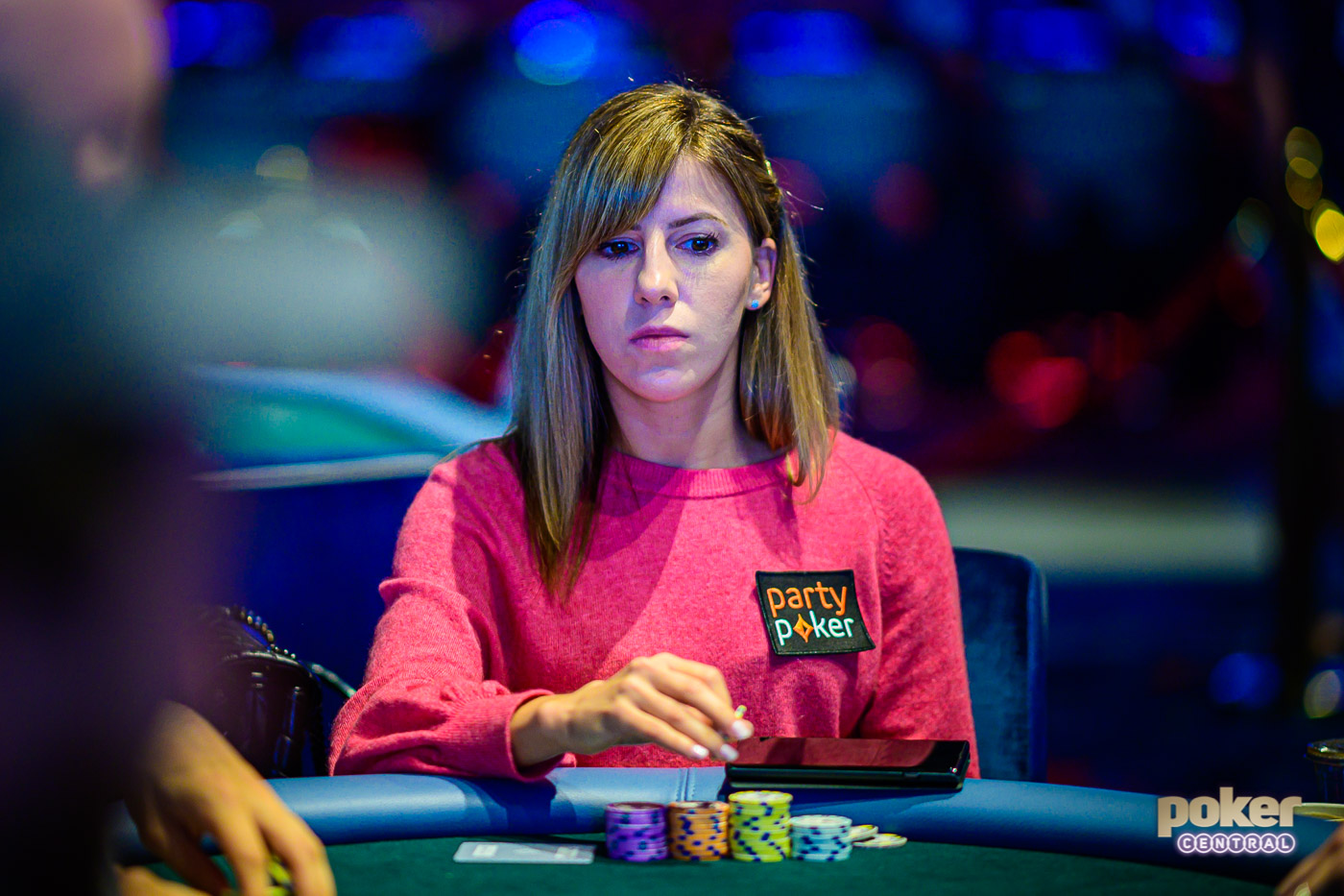 Kristen Bicknell Eliminated by Stephen Chidwick | PokerGO News