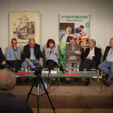 Pozsonyi Ádám, Udvardy Zoltán, Bene Zoltán, Gáspár Ferenc, Kondor Katalin, Domonkos László, Jezsó Ákos, Gál Vilmos és Bán Mór. Fotó: Szolnoki Dániel.