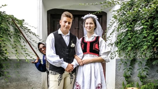 Egy az Isten! - Homoródkarácsonyfalvi gyermeklakodalom