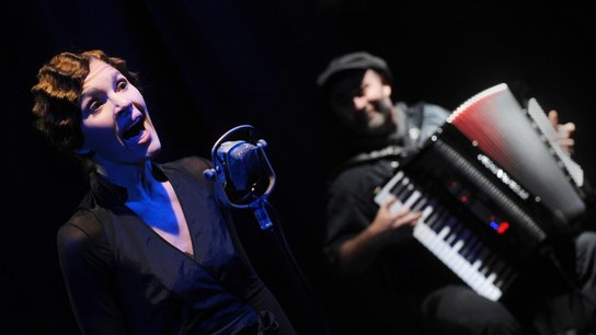 Bor és Edith Piaf