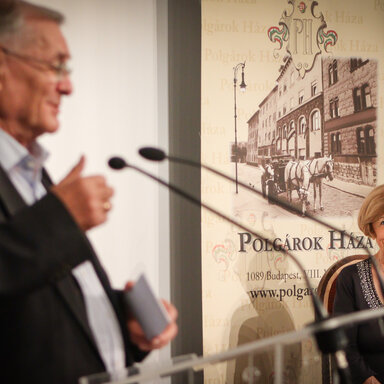 Lezsák Sándor és Bagdy Emőke. Fotó: Szolnoki Dániel.
