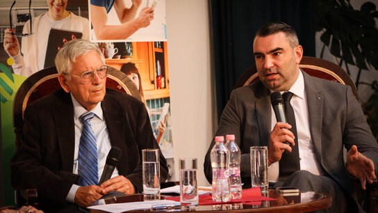 Civil Akadémia: Ne dőljünk be!
