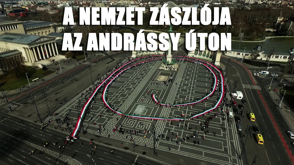 A Nemzet Zászlója az Andrássy úton