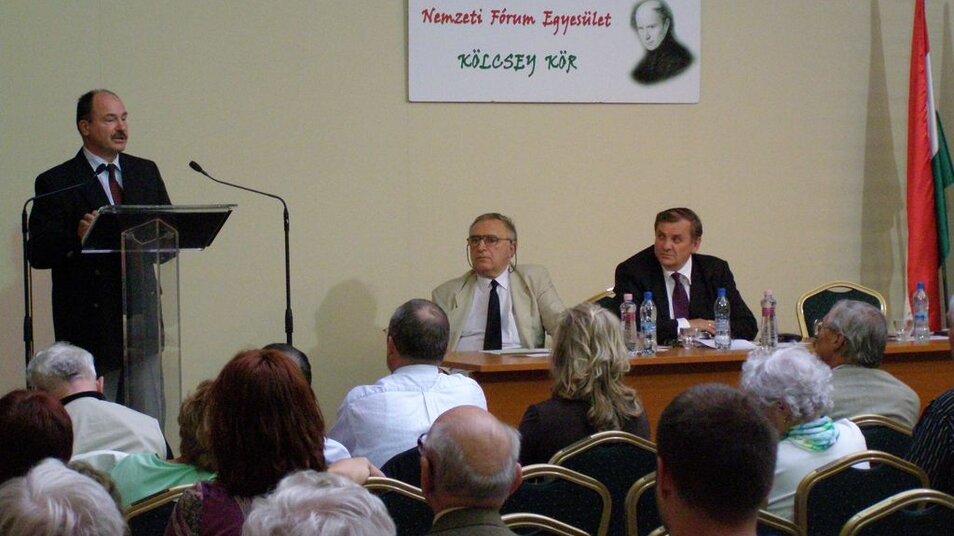 Kitántorgók a magyar egészségügyből