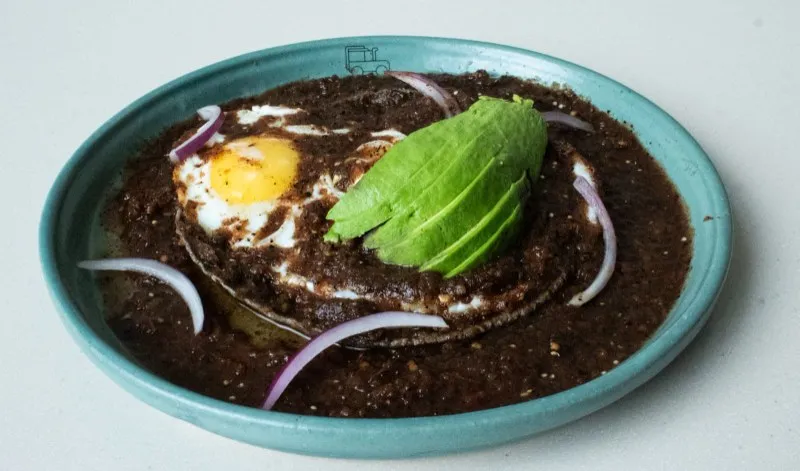 Eggs in Salsa Tatemada