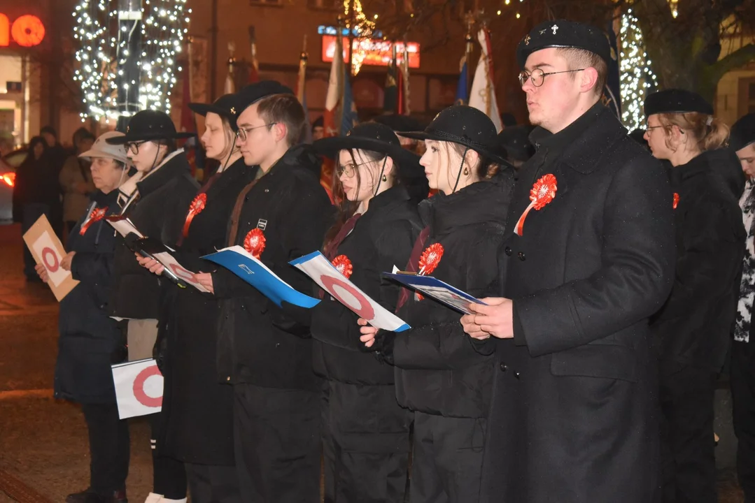 Oddali hołd bohaterom. Pleszew uczcił 107. rocznicę wybuchu Powstania Wielkopolskiego