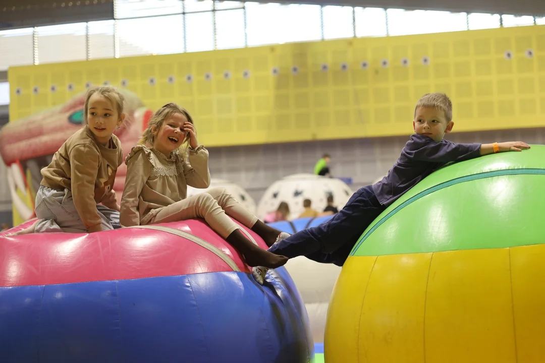 Czas pełen euforii i dziecięcych uśmiechów. Festiwal Dmuchańców w Pleszewie