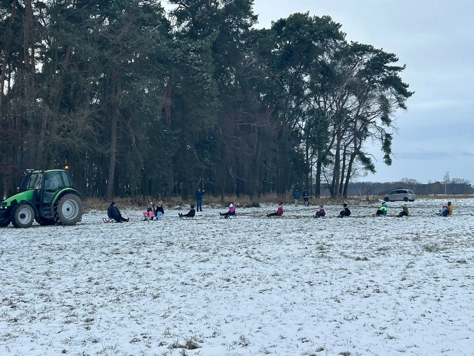 Gorąca atmosfera w mroźną niedzielę. Kulig i ognisko w Gościejewicach
