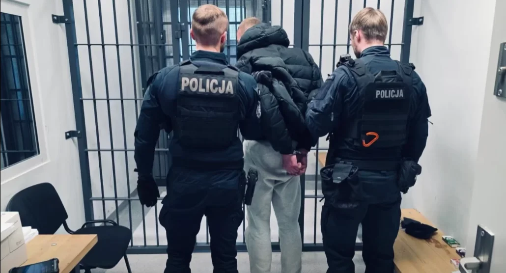 Uciekał Merivą ulicami Poznania. 31-letni kierowca może trafić do więzienia choćby 5 lat